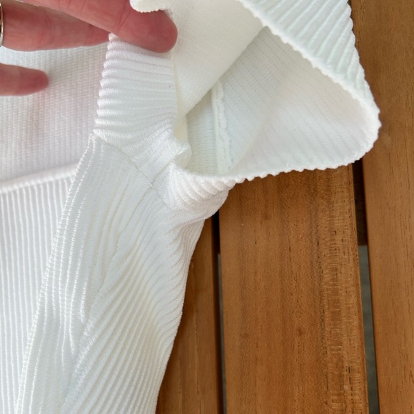 Aritzia Babaton White Ribbed Square Neck Crop Top - Picture 4 of 4